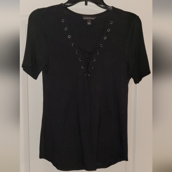 The Black Box Bundle of Tops S/XS - Picture 5 of 5